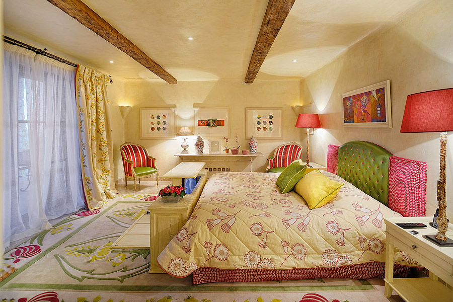 MANOIR Pink Suite